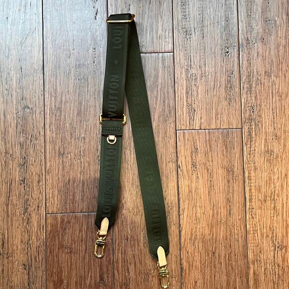 LOUIS VUITTON Multi Pochette Accessories Kaki Monogram Shoulder Strap